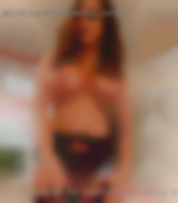 He began to masturbate sexy me making cunt.